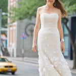 A bride in downtown NYC, photographed by wedding photographer Kyo Morishima.
