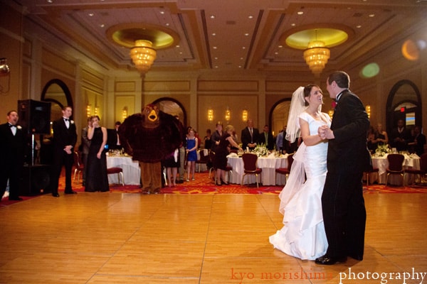 First dance at Renaissance Woodbridge wedding reception, photographed by Metuchen wedding photographer Kyo Morishima