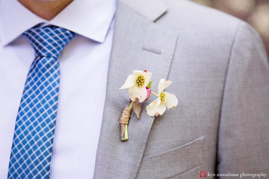 Boutonniere by Molly Oliver Flowers, locally grown in NYC, photographed by Kyo Morishima