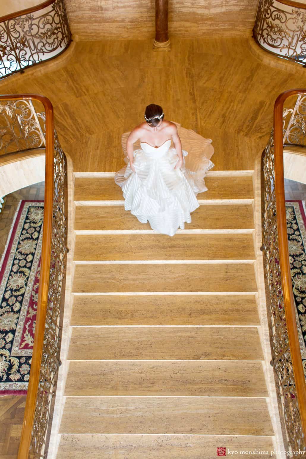 Bride descends the grand staircase at Jasna Polana Princeton wedding, photographed by Kyo Morishima