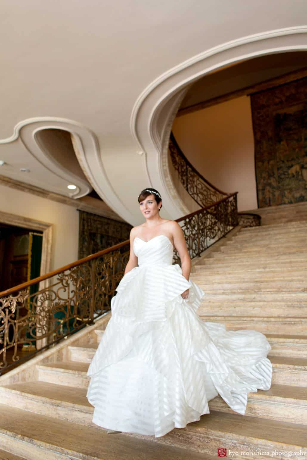 Bride descends the grand staircase at Jasna Polana Princeton wedding, photographed by Kyo Morishima