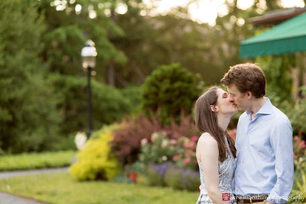 Couple kisses in Prospect Gardens during Princeton engagement shoot photographed by Kyo Morishima