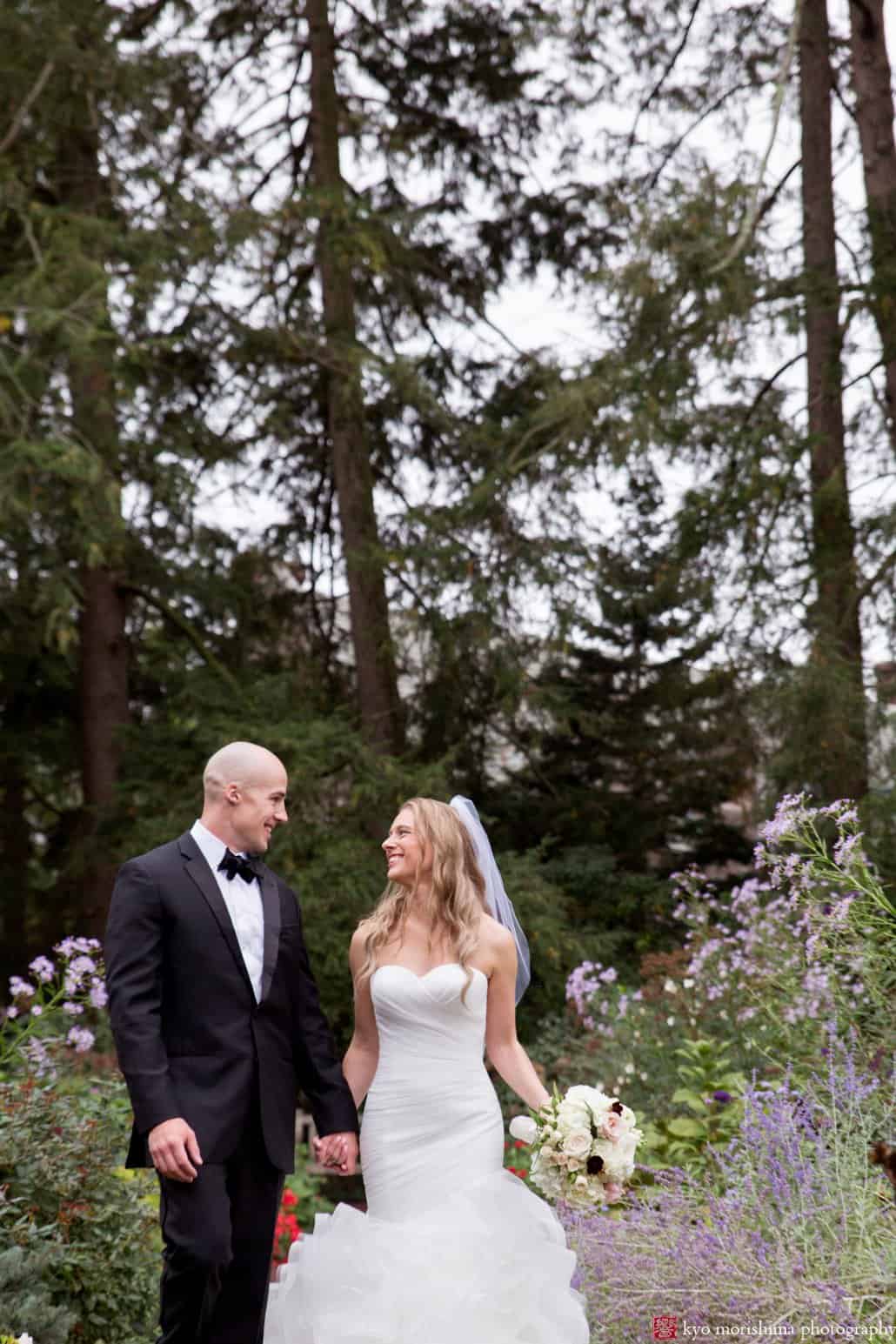 Wedding portrait at Prospect Gardens in Princeton during OctoberWedding portrait at Prospect Gardens in Princeton during October