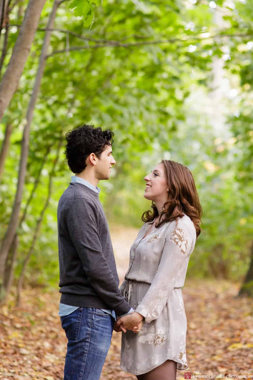 Fall engagement picture in Prospect Park, Brooklyn, photographed by Kyo Morishima 