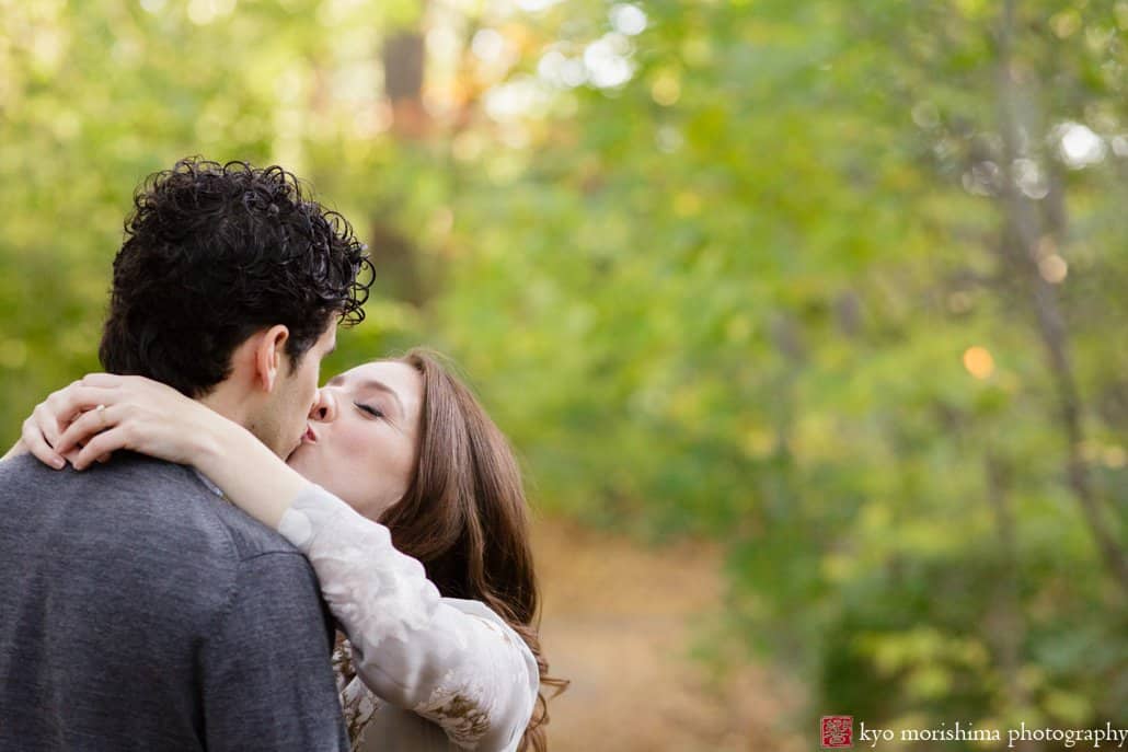 Prospect Park engagement photo kiss photographed by Kyo Morishima