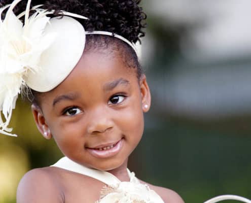 flower girl walking down the isle