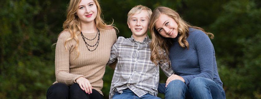 Relaxed, posed sibling photos outdoors. Natural child and family portraits. New Jersey family photography.