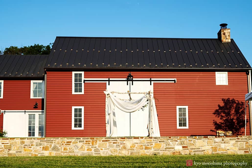 Gravity Hill Farm Wedding by Kyo Morishima Photography