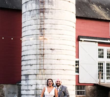 Glenmore farm NJ outdoor portrait bride and groom cylo red barn