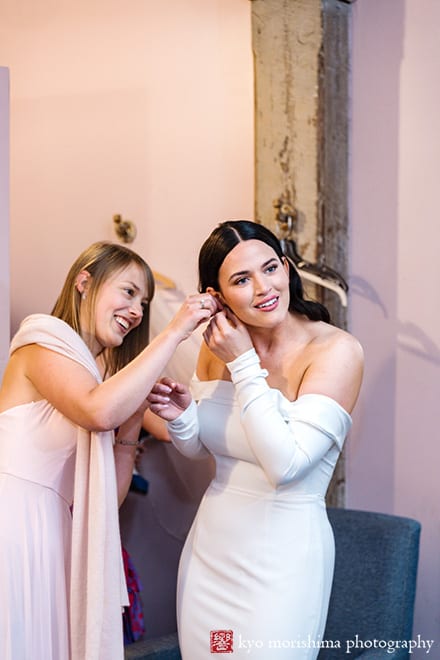 rustic, spring, wedding, Brooklyn, Greenpoint Loft, Kyo Morishima Photography, NYC, ceremony bride and groom newlyweds fall spring autumn bride getting ready made of honor