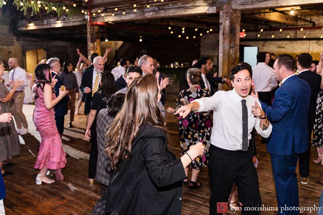 rustic, spring, wedding, Brooklyn, Greenpoint Loft, Kyo Morishima Photography, NYC, ceremony bride and groom newlyweds fall spring autumn reception dancing fun