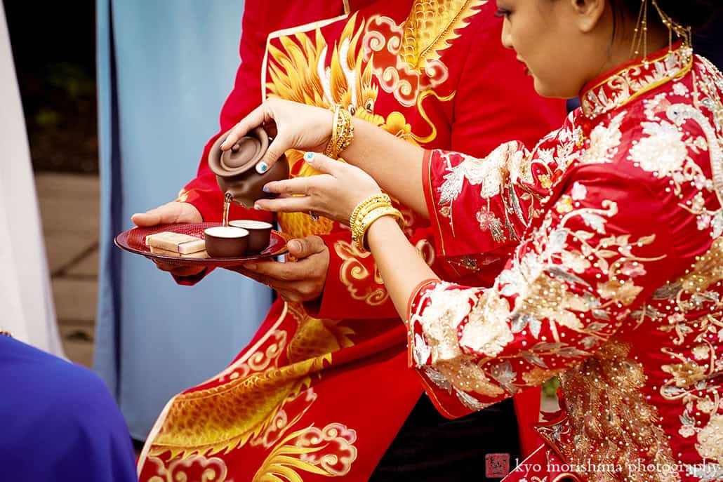 Asian wedding tea ceremony details at Queens Botanical Garden NYC fall wedding by Kyo Morishima Photogrpahy