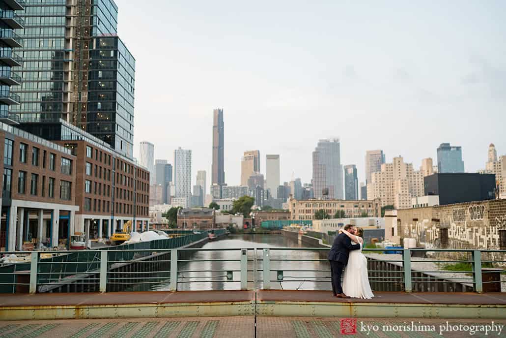 501 Union Gowanus canal Brooklyn documentary street life style wedding portrait bride and groom kiss