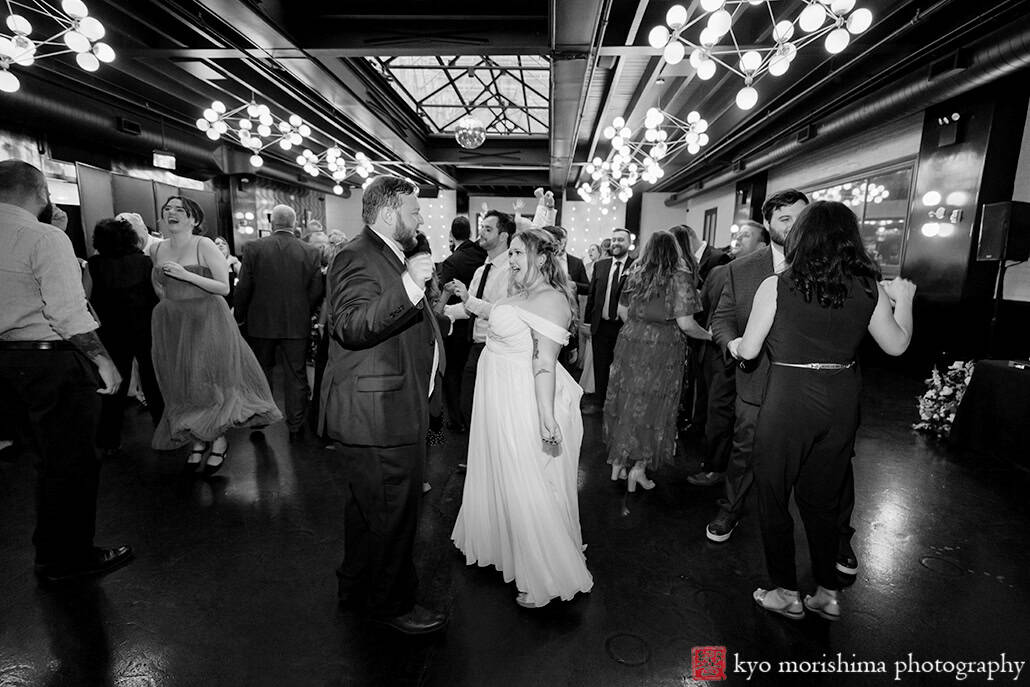 501 Union Brooklyn NYC wedding wedding reception newlywed dancing guests