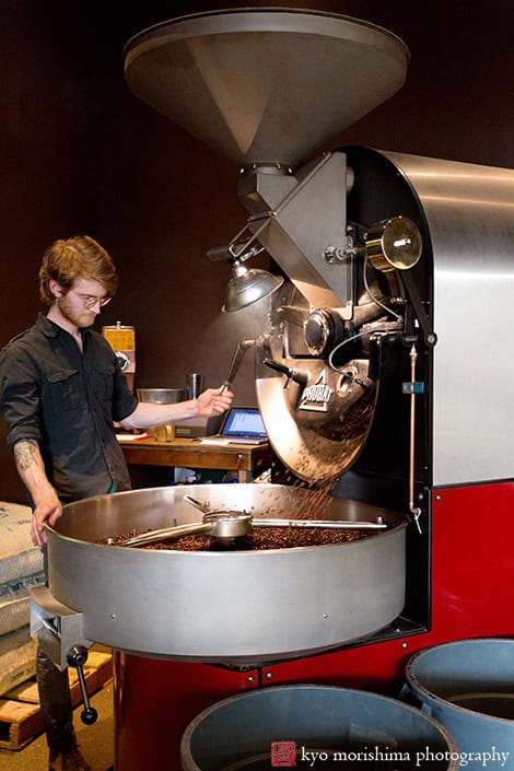Brooklyn, NYC, cafe, coffee, roaster, roasting, toby's estate coffee, editorial portrait, Williamsburg, カフェ, コーヒー, コーヒーショップ, ニューヨーク, ブルックリン,　ポートレート, ベッドフォード, 喫茶店, Japanese magazine, 雑誌